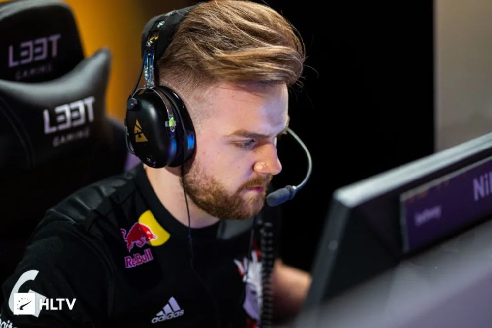 MongolZ 和 pain 在 PGL 布加勒斯特 2025 面临淘汰边缘