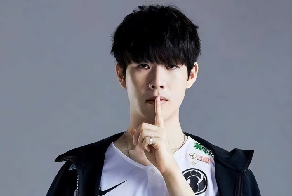 Elk向队友和粉丝致歉：我自己打得不是很好 和大家说一声对不起