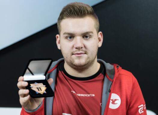 数据里程碑预告：NIP即将解锁6000击杀；Ale即将200胜